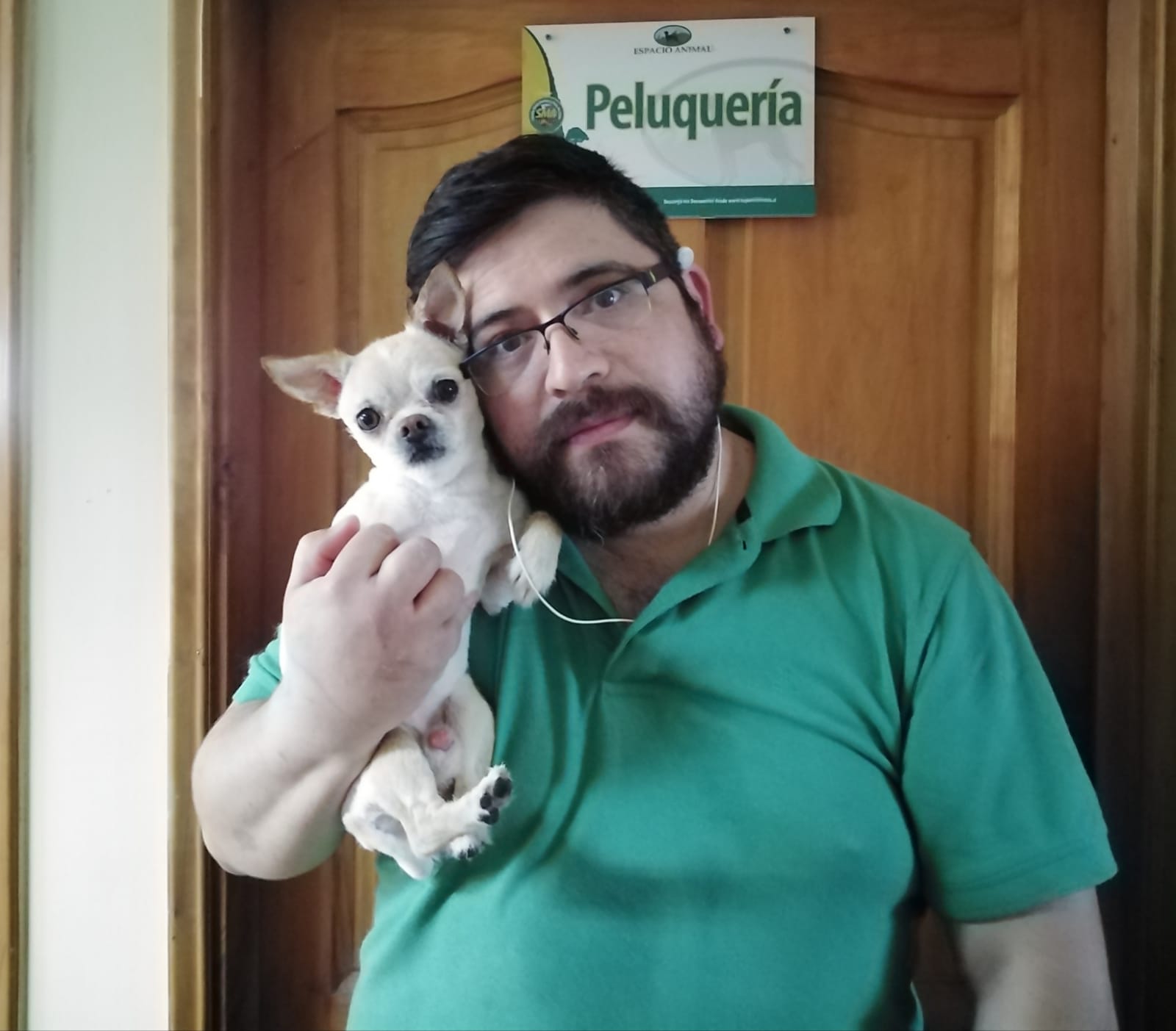 Enrique Cascante - sistente técnico y Servicio peluquería canina y felina Enrique Cascante - sistente técnico y Servicio peluquería canina y felina
